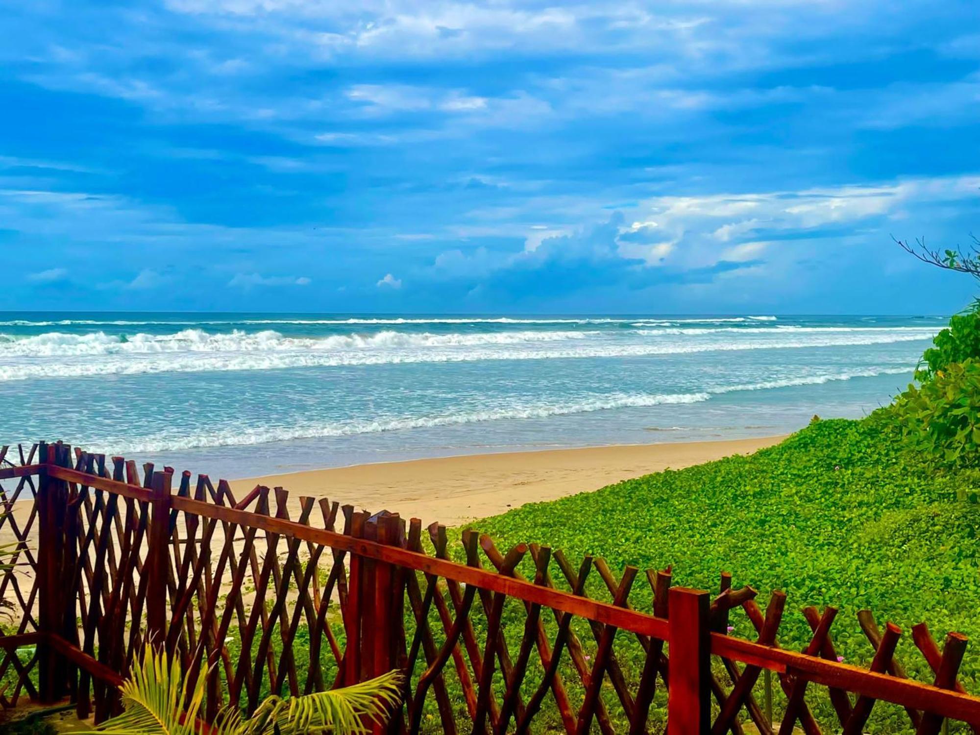 Amaya Beach Hotel Dikwella Kültér fotó
